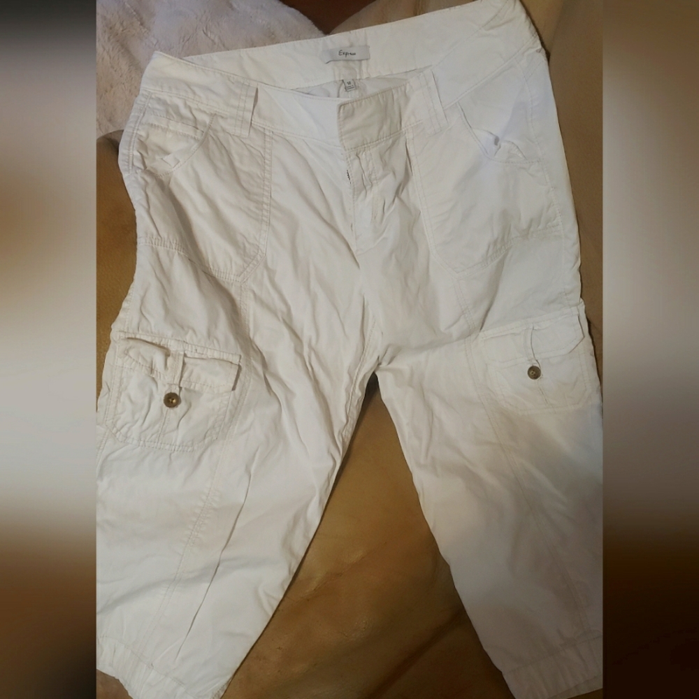 White Express Capris